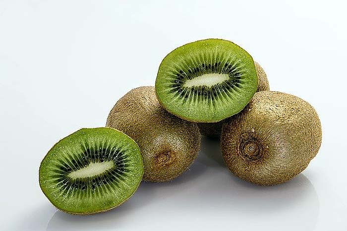 Avoid eating kiwifruit when nursing